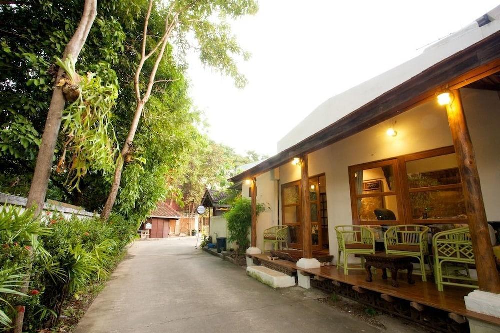 Hotel Siri Lampang Esterno foto