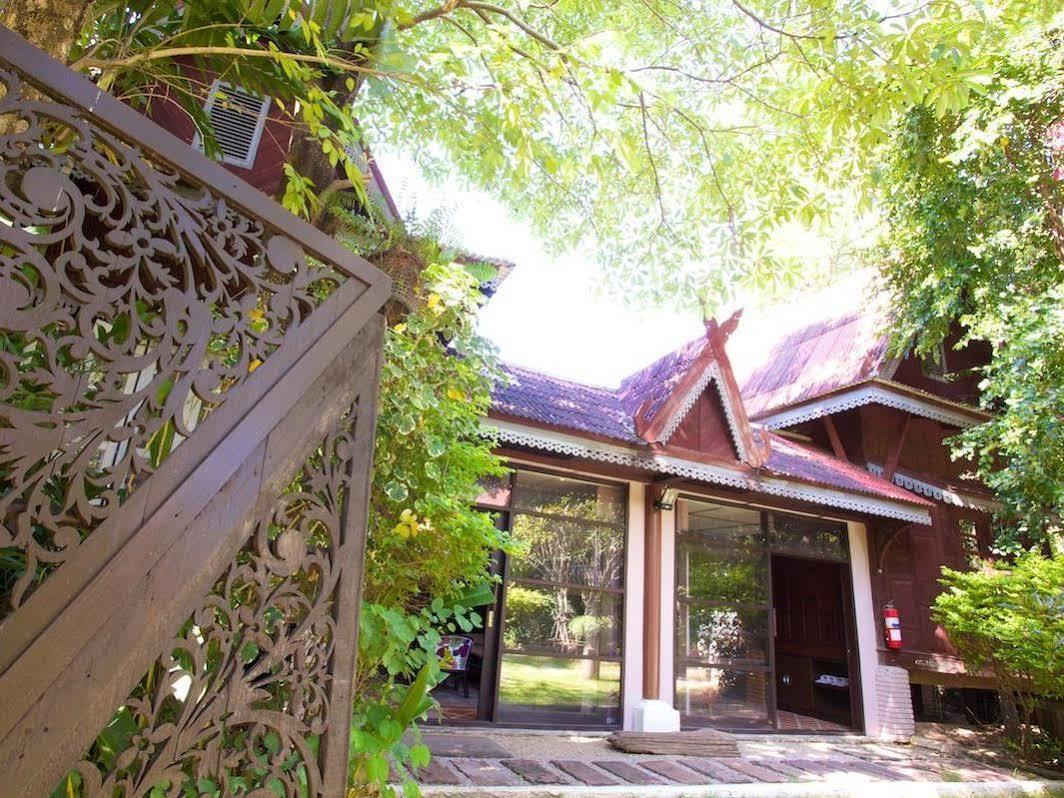 Hotel Siri Lampang Esterno foto