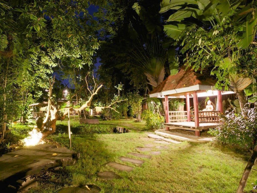 Hotel Siri Lampang Esterno foto