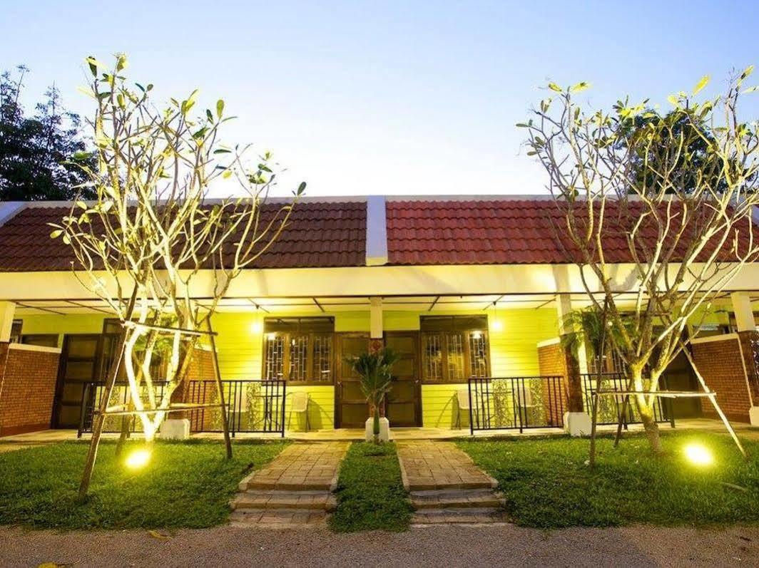 Hotel Siri Lampang Esterno foto